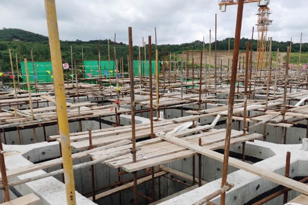 歐西建材為您分享PVC防水卷材滿粘法施工工藝！